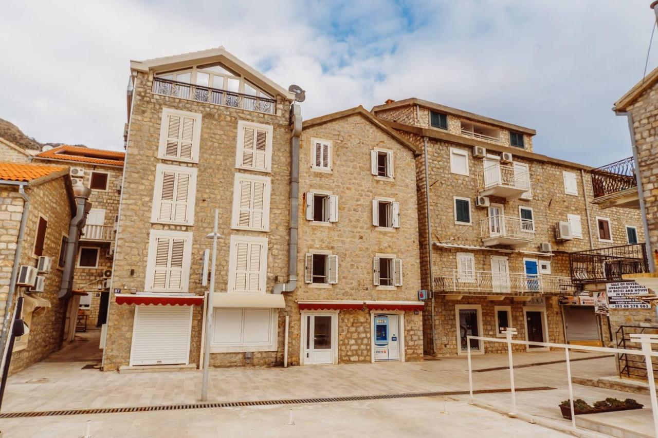 Apartments Galija Petrovac Lux Luaran gambar