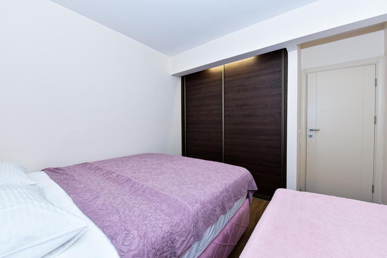 Apartments Galija Petrovac Lux Luaran gambar