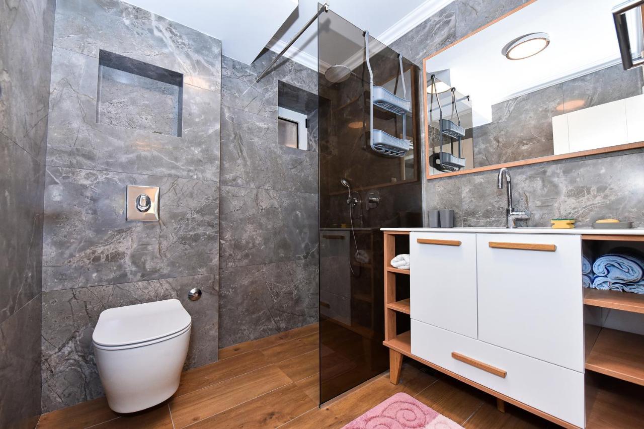 Apartments Galija Petrovac Lux Luaran gambar