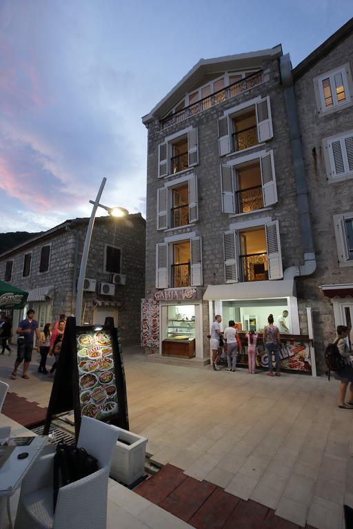 Apartments Galija Petrovac Lux Luaran gambar