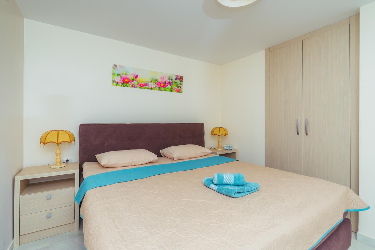 Apartments Galija Petrovac Lux Luaran gambar