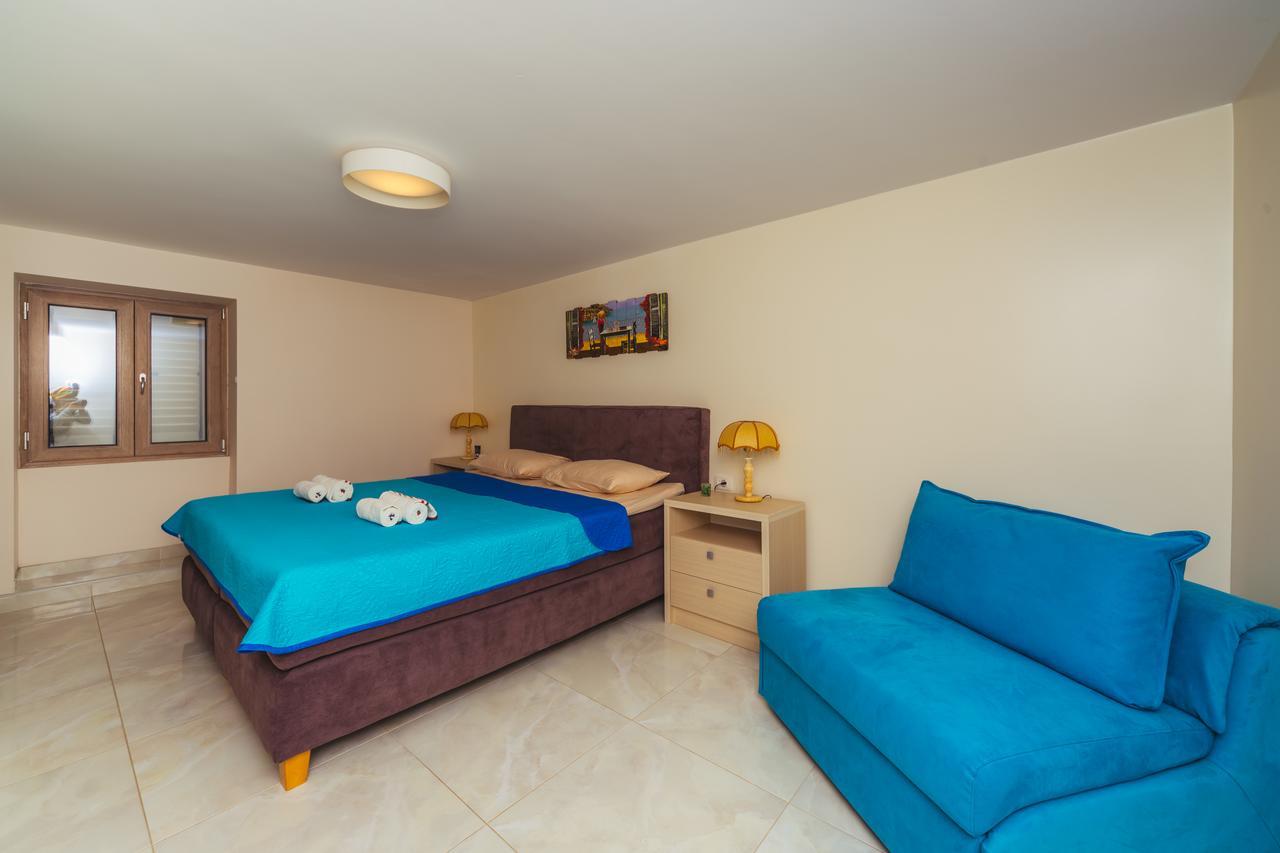 Apartments Galija Petrovac Lux Luaran gambar