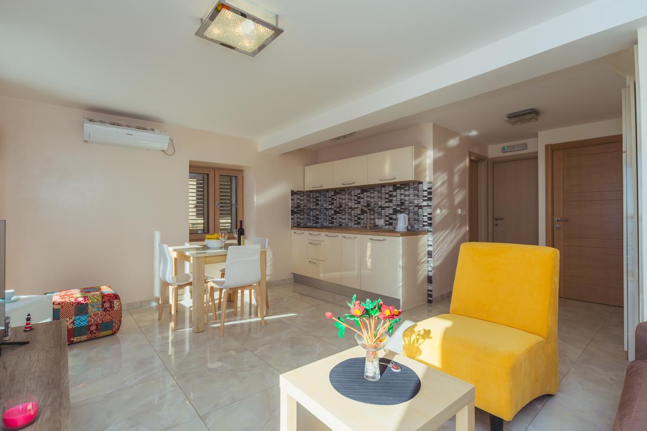 Apartments Galija Petrovac Lux Luaran gambar