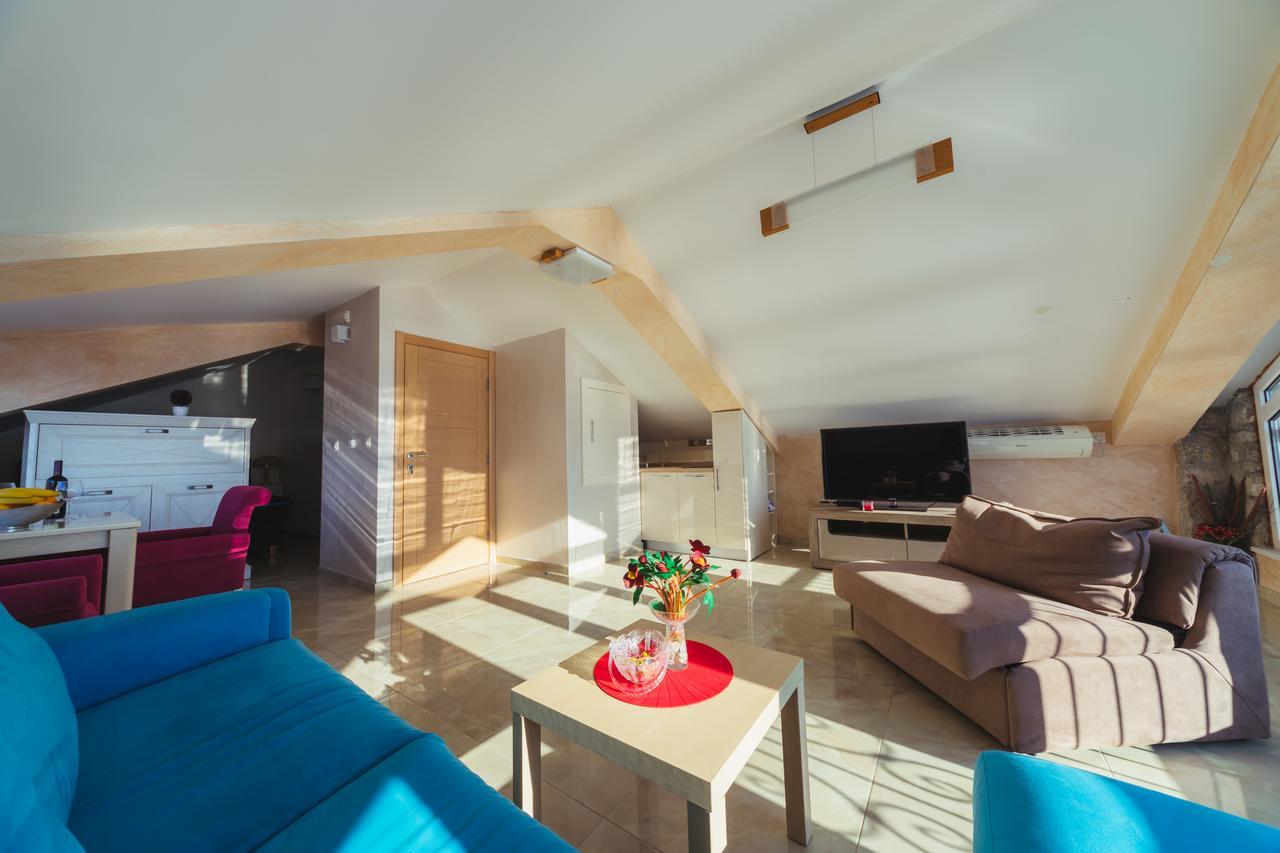 Apartments Galija Petrovac Lux Luaran gambar